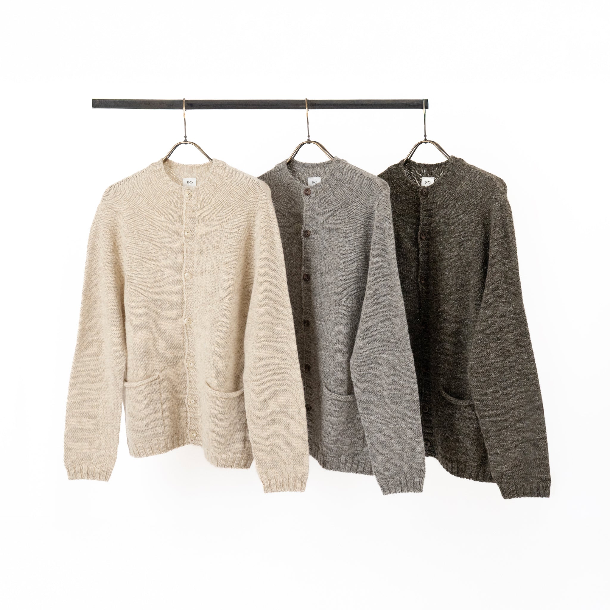 シェットリノ求心編みカーデ