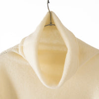 横編みタートルプルオーバー