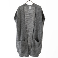 スラブニットジレ