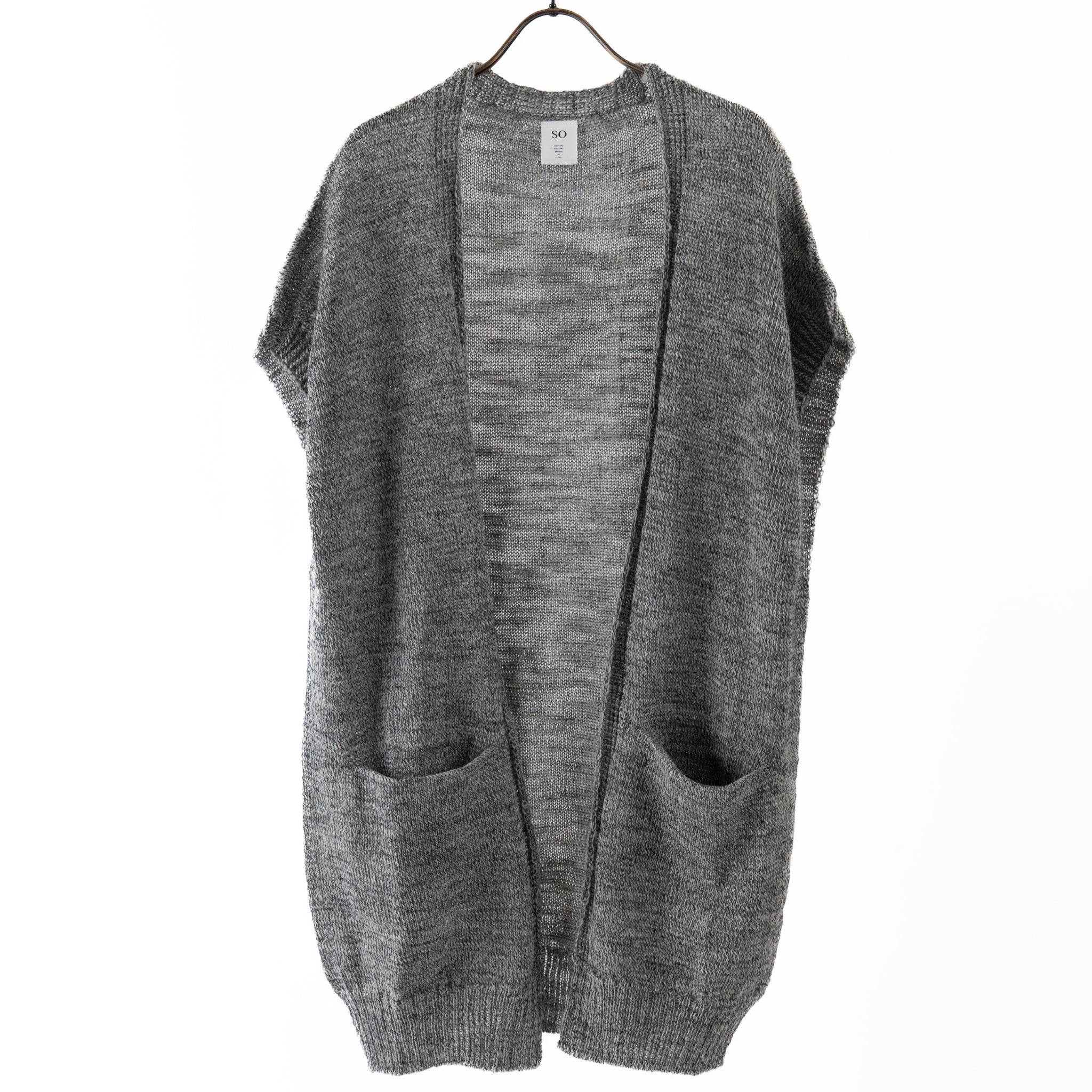 スラブニットジレ