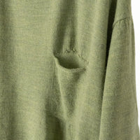 胸ポケットプルオーバー