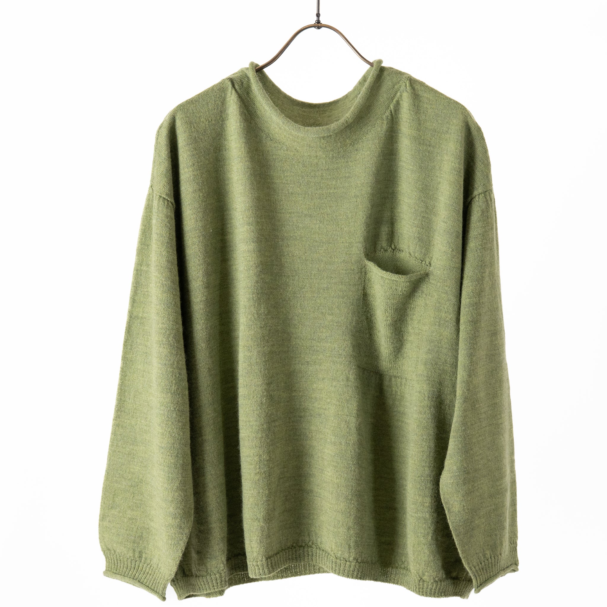 胸ポケットプルオーバー